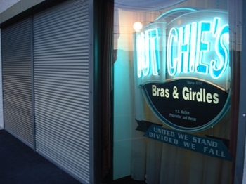 The cool BUTHCHIE'S sign